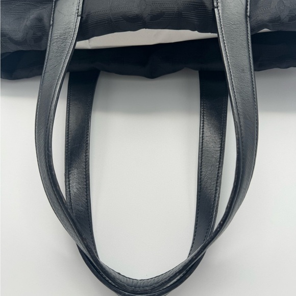 CHANEL Black Tote Bag with Leather Handles - Picture 10 of 15